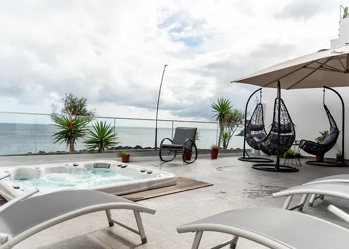 Ponta Delgada Hotell med Jacuzzi