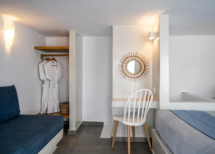Fira (Santorini) Hotels mit Whirlpool
