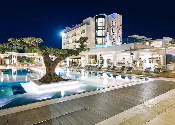 Paestum Hotels mit Whirlpool