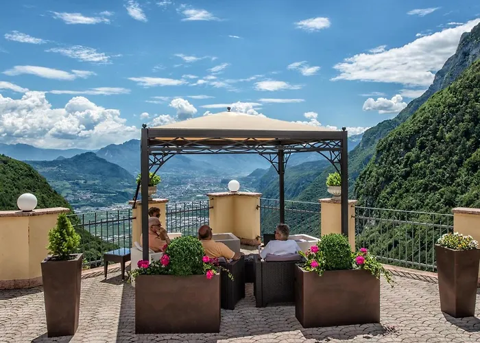 Fai Della Paganella Hotel con Spa