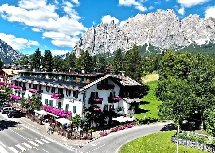 Cortina dʼAmpezzo Hotel con Spa