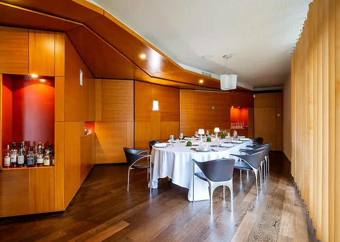 Hôtels Spa à Mérignac