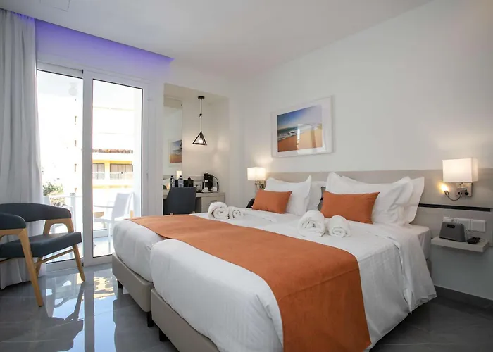 Larnaca Hotell med Jacuzzi