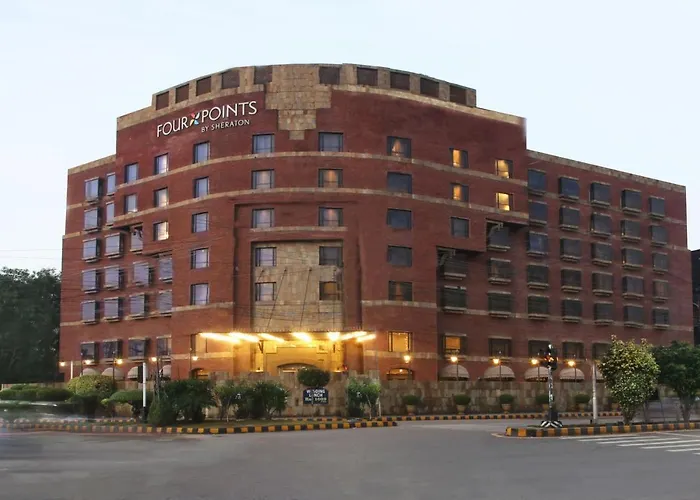 Hotels met Jacuzzi in Lahore