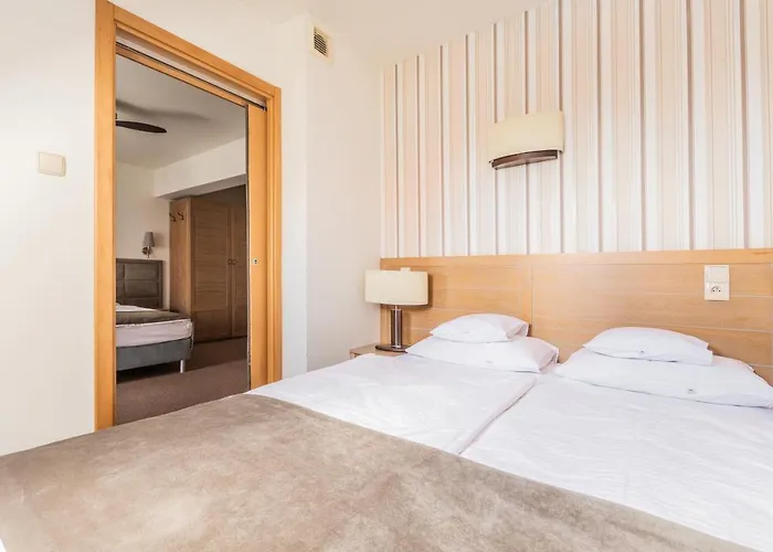 Krynica Morska Hotels mit Whirlpool