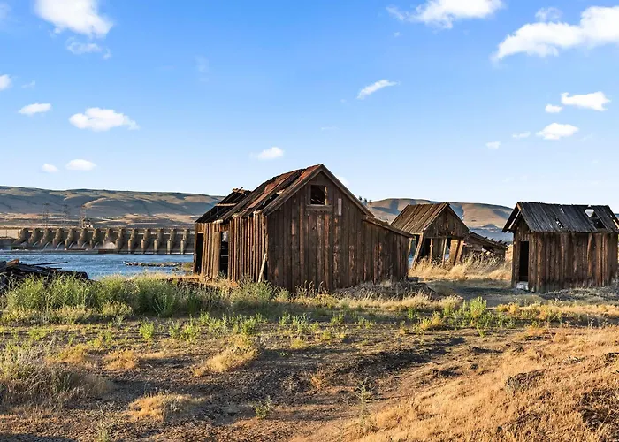 The Dalles Spa Hotels