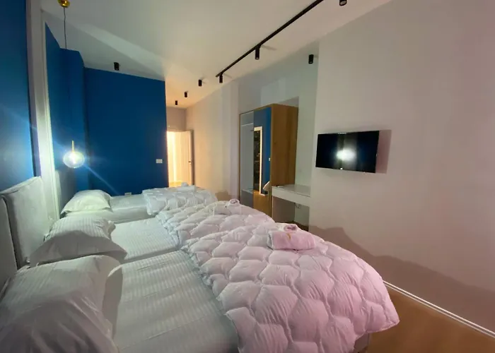 Tirana Hotell med Jacuzzi