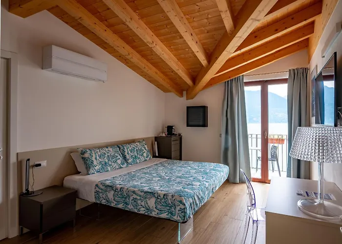 Menaggio Hotels mit Whirlpool
