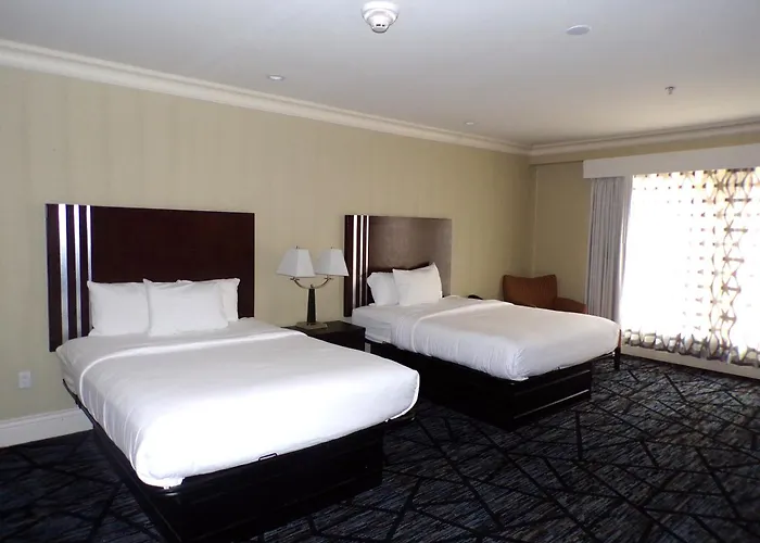 Lewiston Spa Hotels