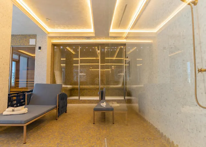 Mamaia Hotels mit Whirlpool