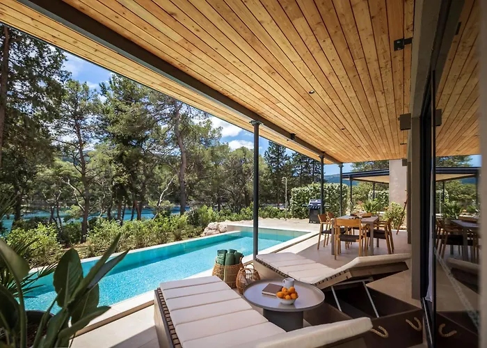 Stari Grad (Hvar) Hotels mit Whirlpool