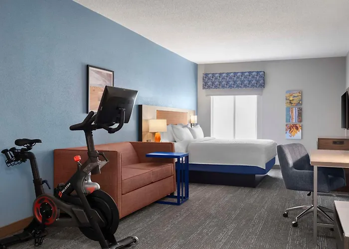 Ottawa Hotels With Jacuzzi in Room