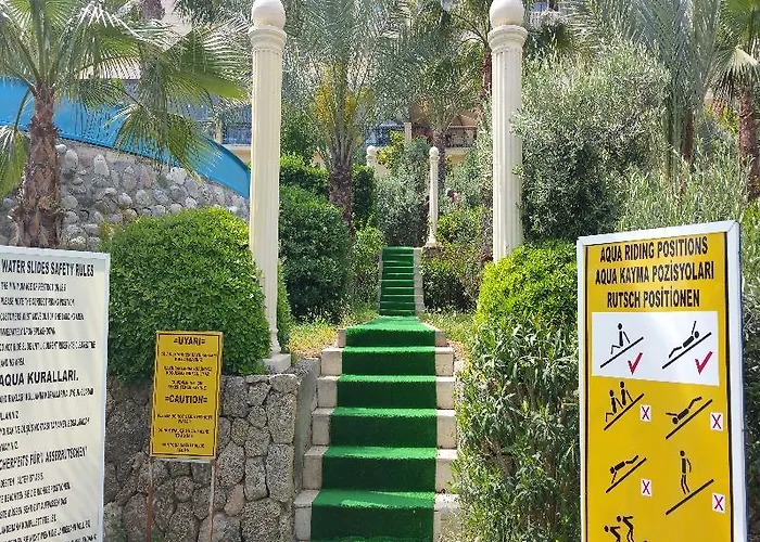 Kyrenia (Northern Cyprus) Hotels mit Whirlpool