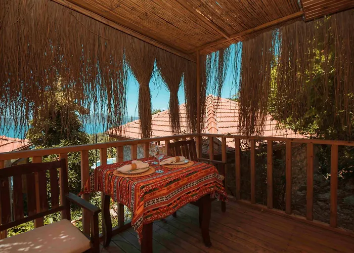 Hôtels Spa à Faralya