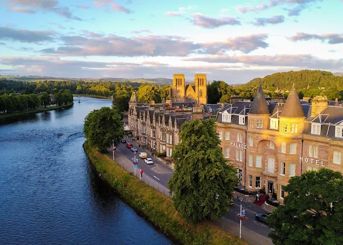 Hotels met Jacuzzi in Inverness