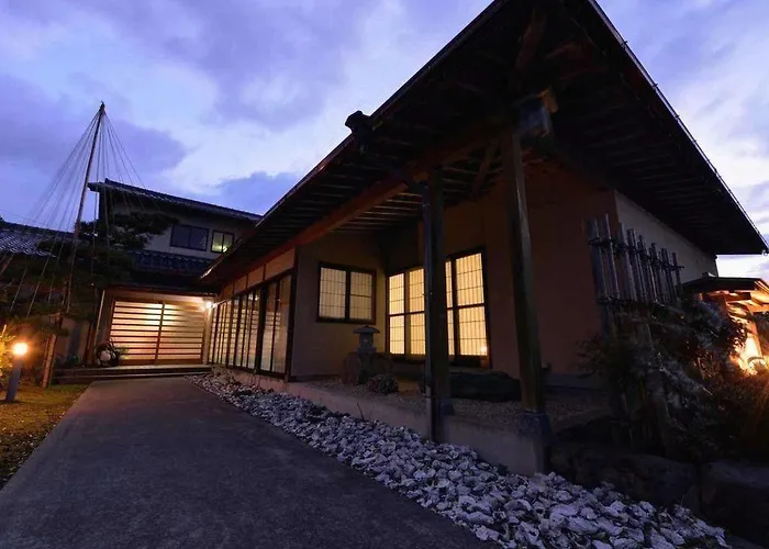 Hôtels Spa à Kaga (Ishikawa)