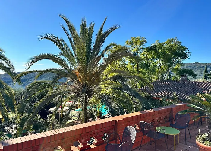 Imperia Hotels mit Whirlpool