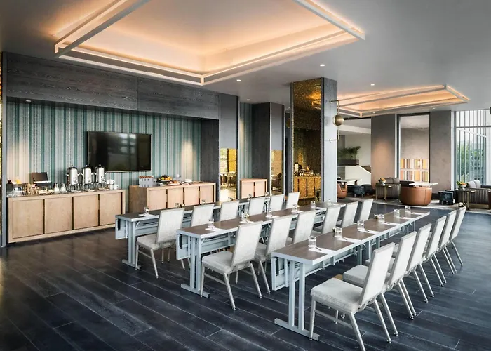 Menlo Park Spa Hotels