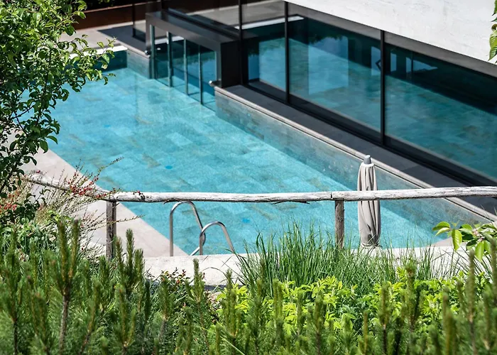 Tires Hotel con Spa