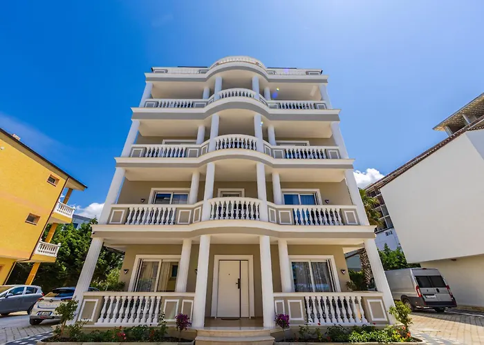 Golem (Tirana) Hotels mit Whirlpool