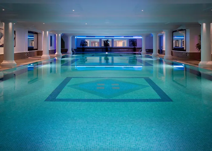 Wendover Hotels With Jacuzzi in Room