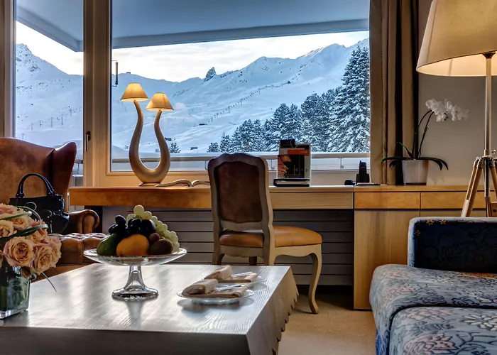 Arosa Hotell med Jacuzzi