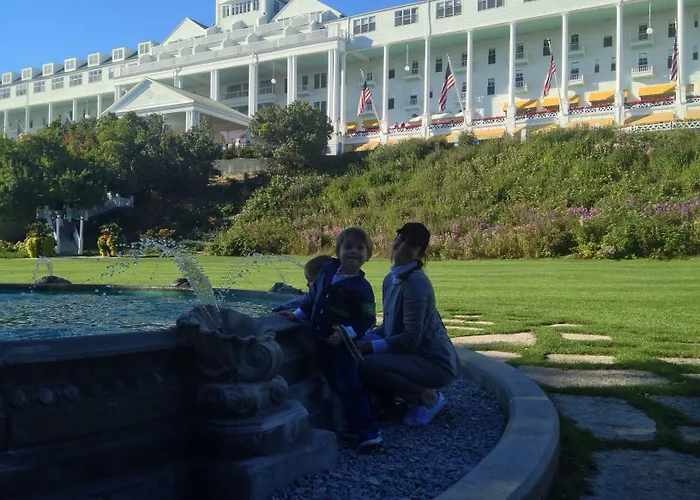 Mackinac Island Spa Hotels