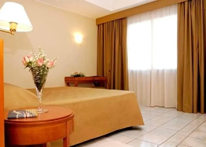 Giulianova Hotels mit Whirlpool