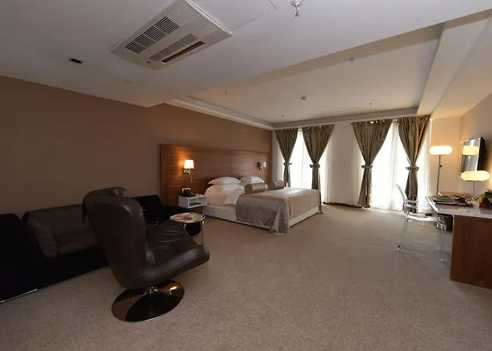 Podgorica Hotel con Jacuzzi