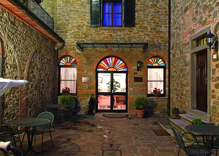 Cortona Hotell med Jacuzzi