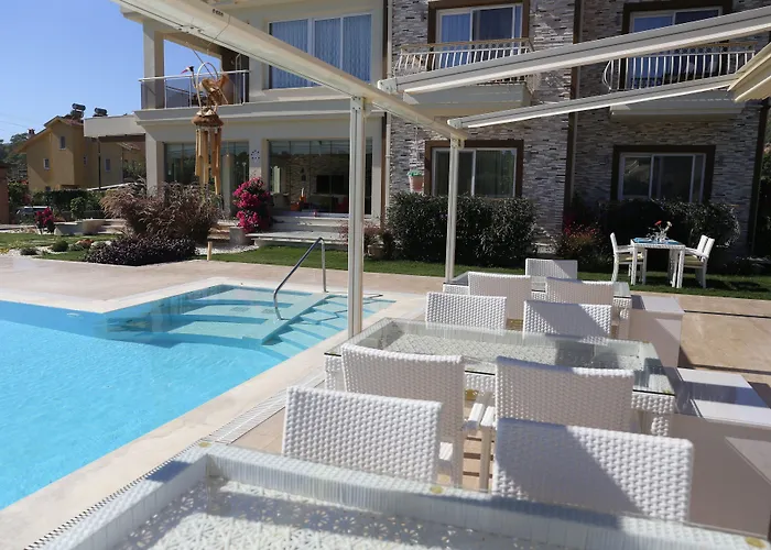 Göcek Hotell med Jacuzzi