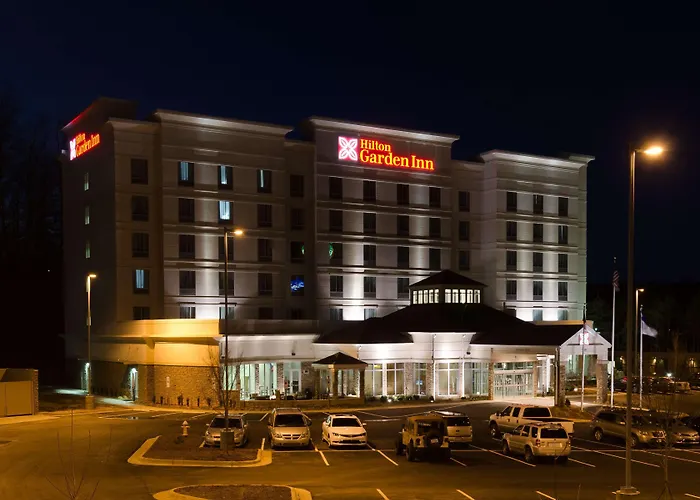 Hickory Hotels With Jacuzzi in Room
