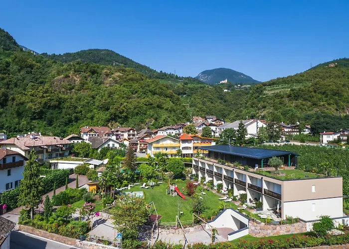 Nalles Hotel con Jacuzzi