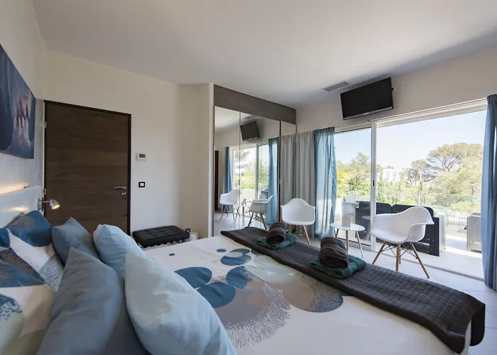 Saint Aygulf Hotels mit Whirlpool