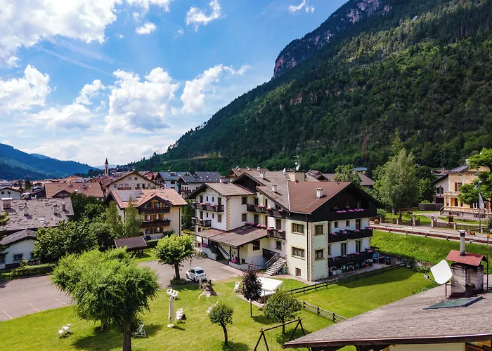 Ziano di Fiemme Hotel con Spa