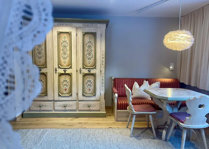 Unken Hotels mit Whirlpool