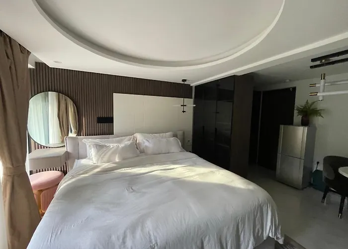 Yaoundé Hotels mit Whirlpool