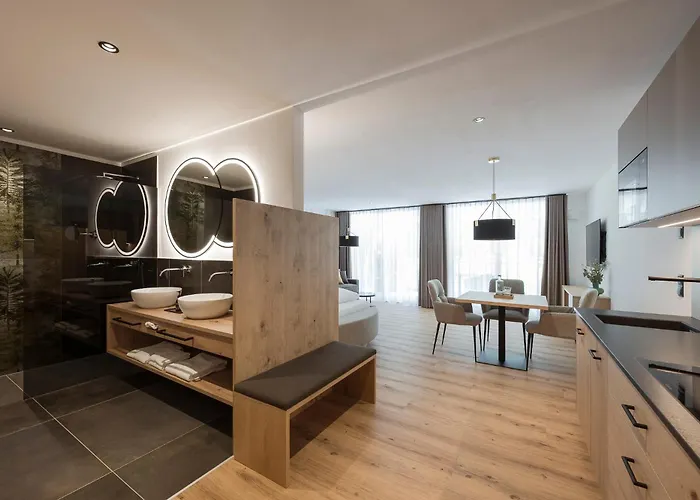 Hotels met Jacuzzi in Naturns
