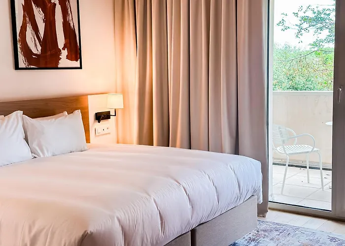 Beaune (Cote d'Or) Hotel con Spa
