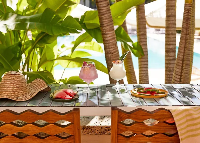 Paradise Island Spa Hotels