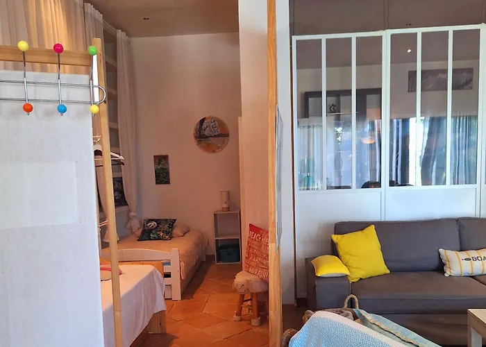 Grimaud Hoteles con Jacuzzi