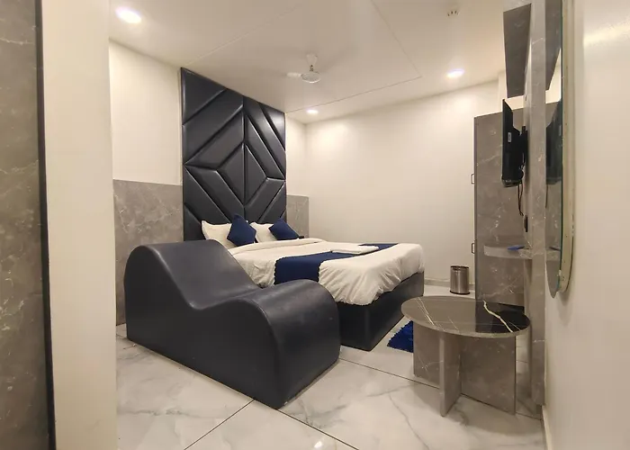 Ahmedabad Hotell med Jacuzzi