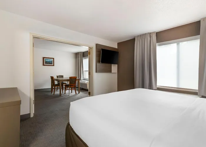 Lake George Hotel con Jacuzzi