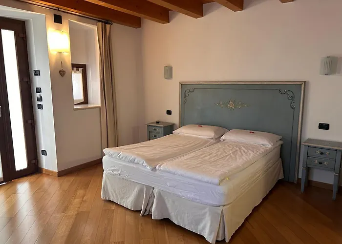 Caprino Veronese Hotels mit Whirlpool