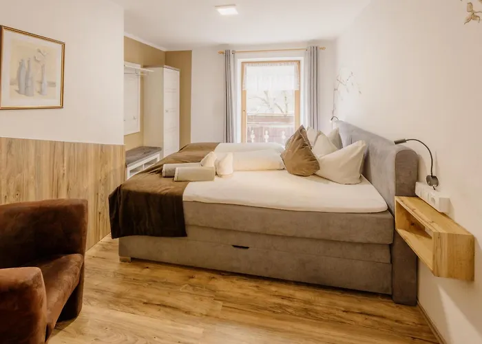 Steinhaus Hotels mit Whirlpool