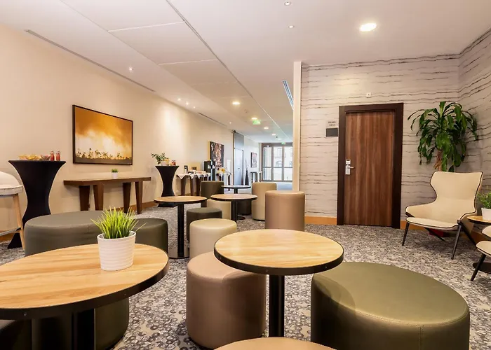 Hôtels Spa à Magny-le-Hongre