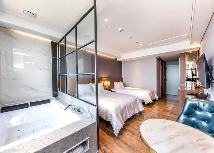 Jeju Hotel con Jacuzzi