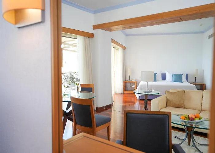 Paphos Hotel con Spa