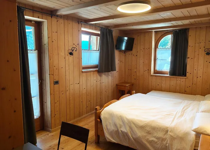 Rabbi Hotel con Jacuzzi