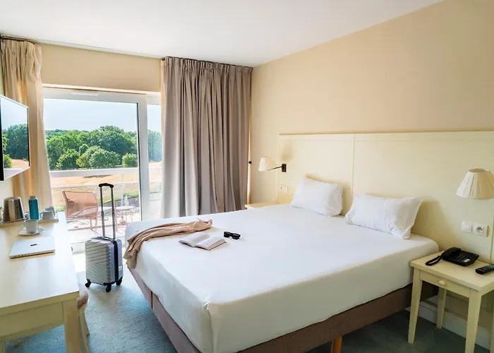 Hôtels Spa à Châteauroux